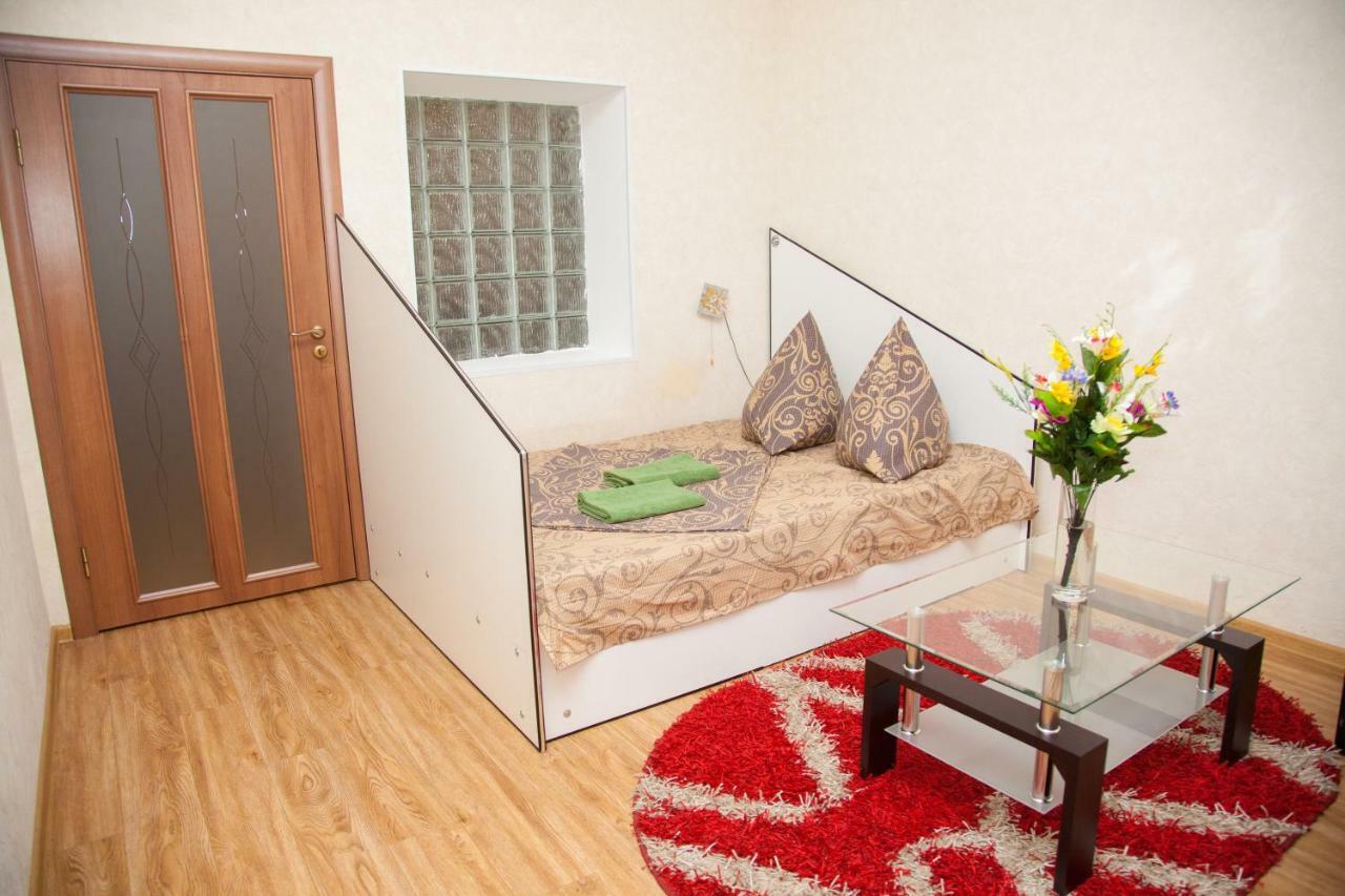 Semi-Luxury Apartment On Zhukovskogo Street 57 Zaporizhia Exteriör bild