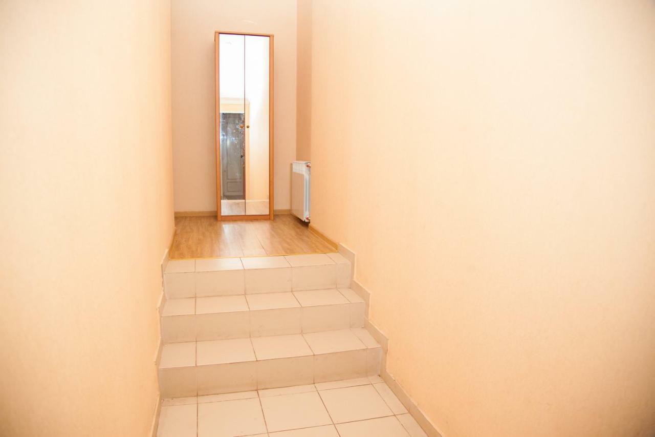 Semi-Luxury Apartment On Zhukovskogo Street 57 Zaporizhia Exteriör bild