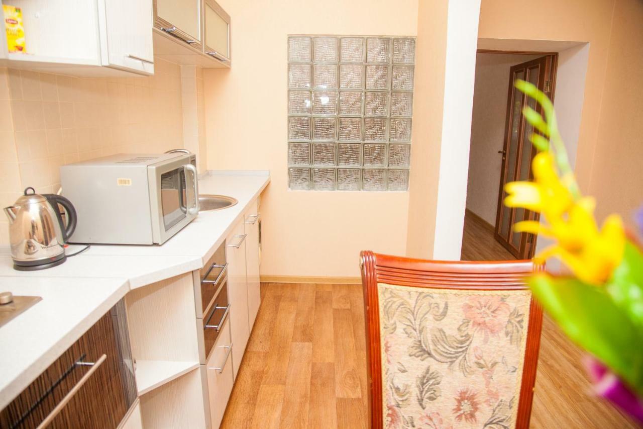 Semi-Luxury Apartment On Zhukovskogo Street 57 Zaporizhia Exteriör bild