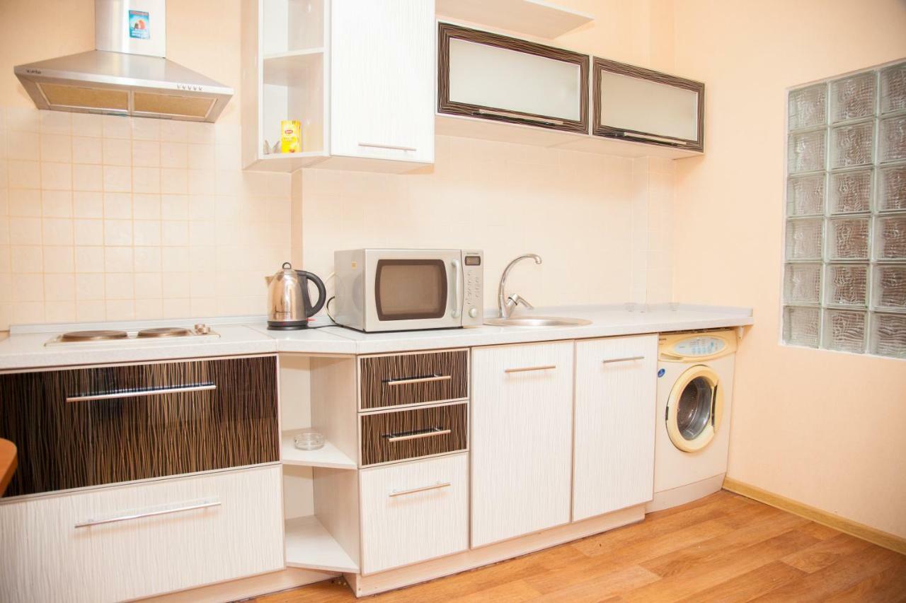 Semi-Luxury Apartment On Zhukovskogo Street 57 Zaporizhia Exteriör bild